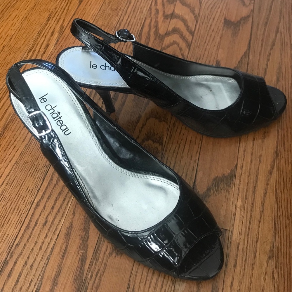 Women’s peep toe slingback sandals